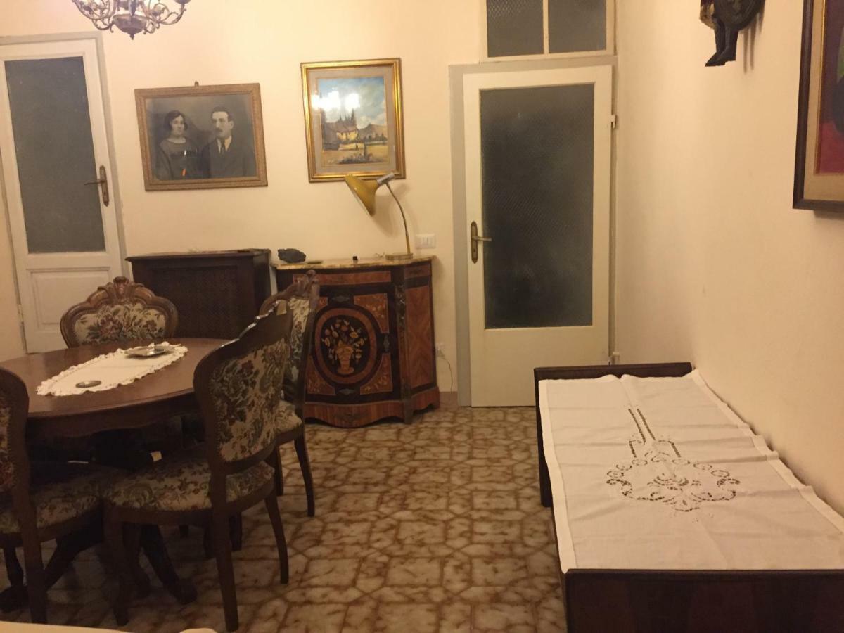 La Casa Di Luigi Apartment Montevarchi Luaran gambar