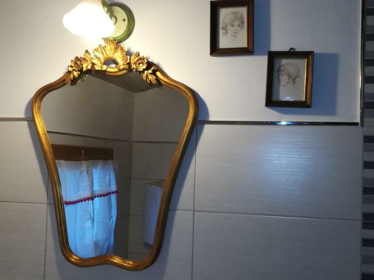 La Casa Di Luigi Apartment Montevarchi Luaran gambar